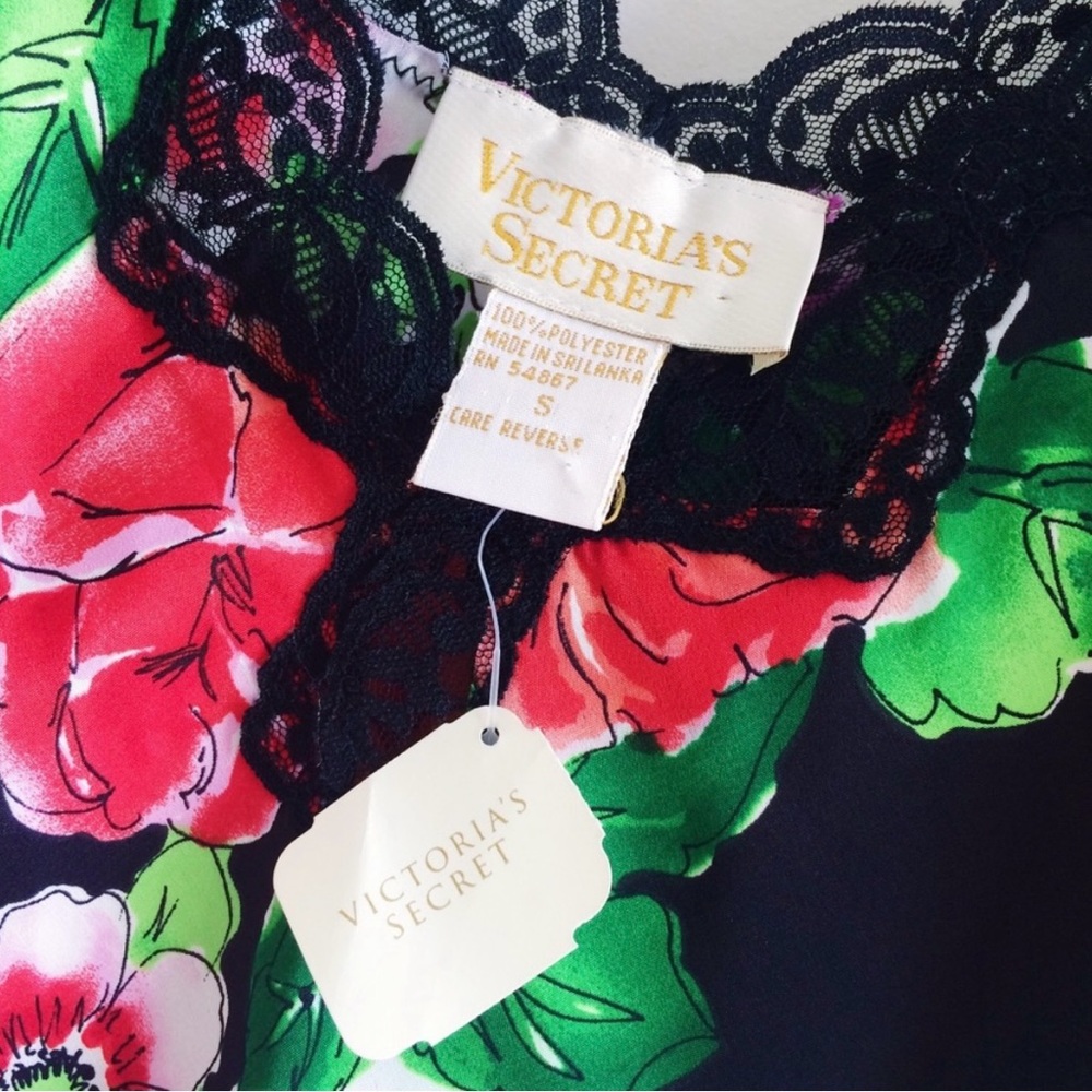 Victoria’s Secret Floral Lace Vintage Tank Top - Picture 4 of 4